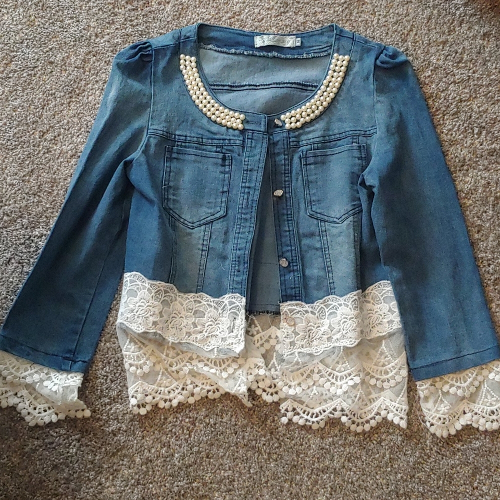 NWOT Laced Jean jacket